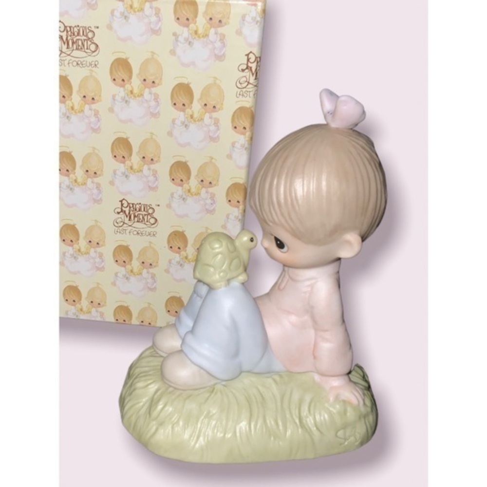 Precious Moments 1998 Limited Edition “Love Is Kind” Porcelain 5” Figurine